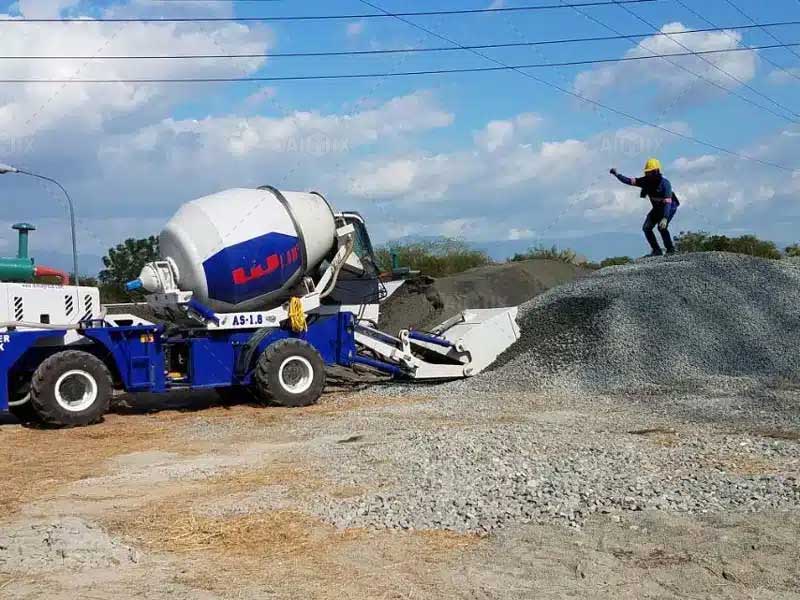 AS1.8 harga self loading concrete mixer